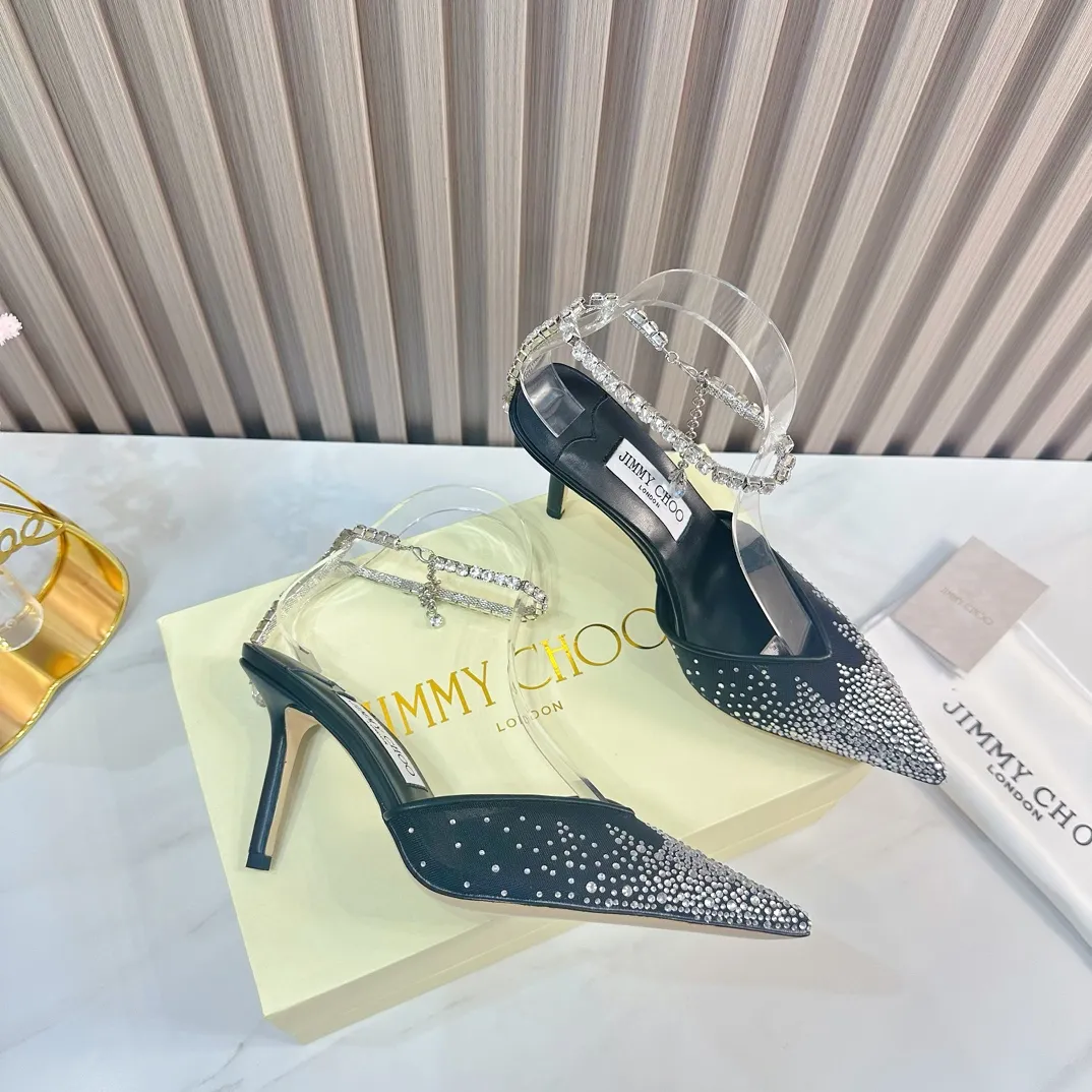 👟👟Ex-factory price 700👟👟 JIMMY CHOO (Jimmy CHOO) 💝💝💝 is a very comprehensive noble fashion lifestyle brand, with a series of women's high-heeled, medium-heeled, flat-heeled sandals with the same strap from major fashion bloggers and celebrities in Hong Kong and the United States.  The Australian pointed toe, round toe and square toe series are simply beautiful. Fall in love with elegance and playful sense of the future. Just by looking at them, you want to own them immediately, but you can really think about a pair of exquisite high heels~~~~~~~~~~~~~~~~~ 💝This series is specially designed for extraordinary and indifferent ladies, thus creating a unique overall effect, Jimmy Choo Design products that inspire women to move forward and show their charm💝💝💝 1⃣️Material: Imported genuine mesh hot diamond 2⃣️Inner: Imported Italian lambskin, super soft and delicate 3⃣️Outsole: Imported Italian original original color genuine leather outsole Heel height 8.5cm (10.0/6.5cm can be made) 4⃣️Code number: 35-39 (34.40.41.42 customized)